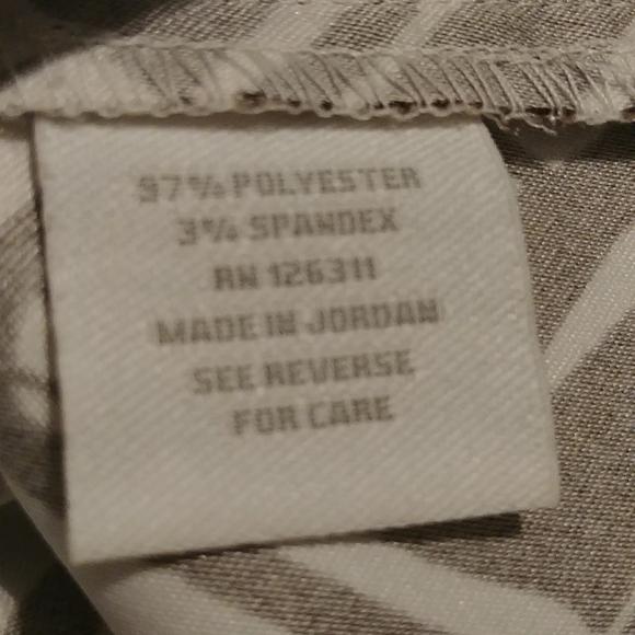 Ronnie Nicole - Picture 6 of 7